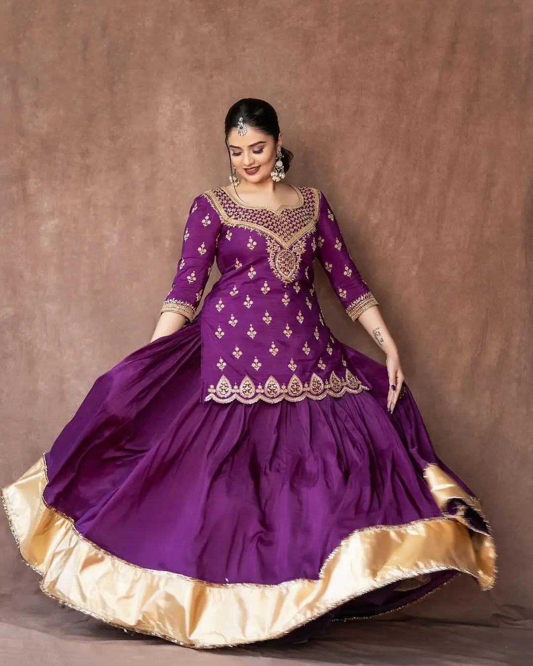 ZEETV Actress Sreemukhi in Violet Gown